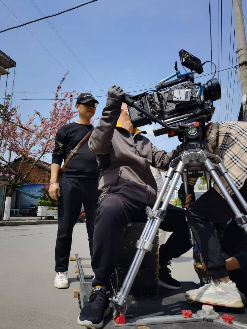 甘州区广告片拍摄：快消品牌爆款之选，网感内容适配社媒传播！